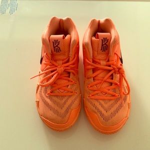 Kyrie basketball shoes